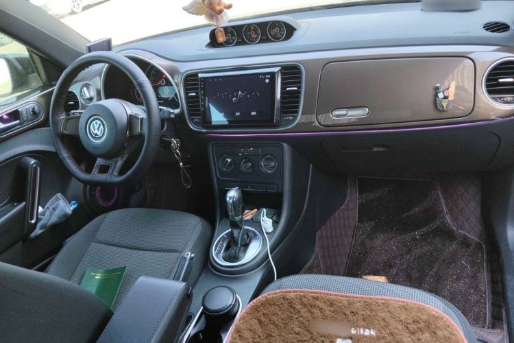 Used Volkswagen Beetle 2013 1.2TSI Fashion Edition Center Console