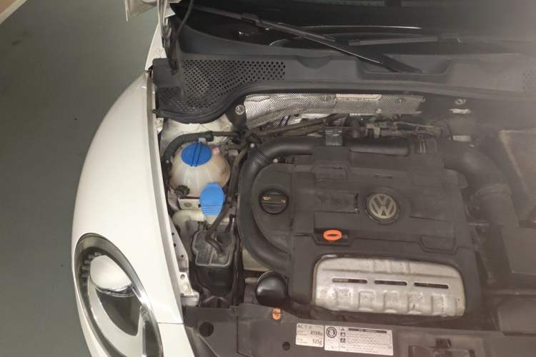 Used Volkswagen Beetle 2013 1.4 TSI Comfort Model Engine Bay Right