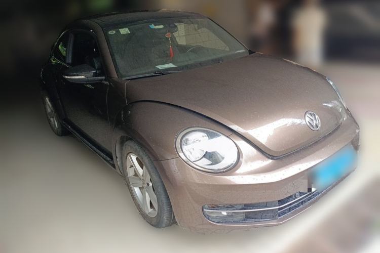 Used Volkswagen Beetle 2013 1.4TSI Luxury Model Front Right 45 Deg