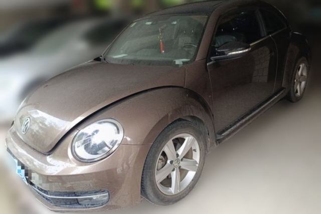 Ojetý Volkswagen Beetle 2013 1.4TSI Luxury Model