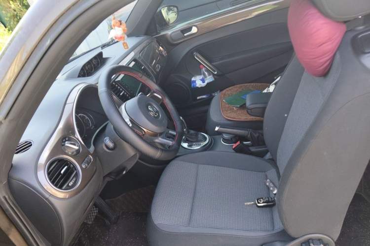 Used Volkswagen Beetle 2013 1.2TSI Fashion Edition Left Front Seat