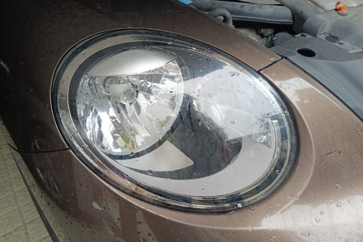 Used Volkswagen Beetle 2013 1.4TSI Luxury Model Right Front Headlight