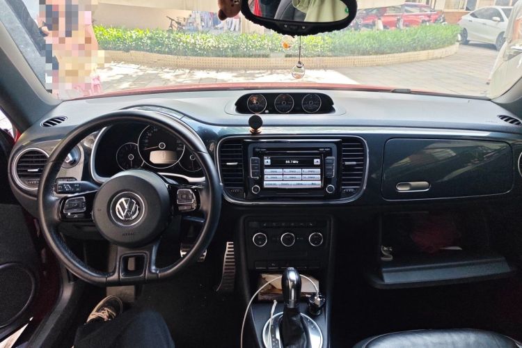 Used Volkswagen Beetle 2013 1.4TSI Luxury Model Center Console
