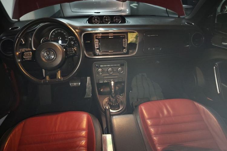 Used Volkswagen Beetle 2013 1.4TSI Luxury Model Center Console
