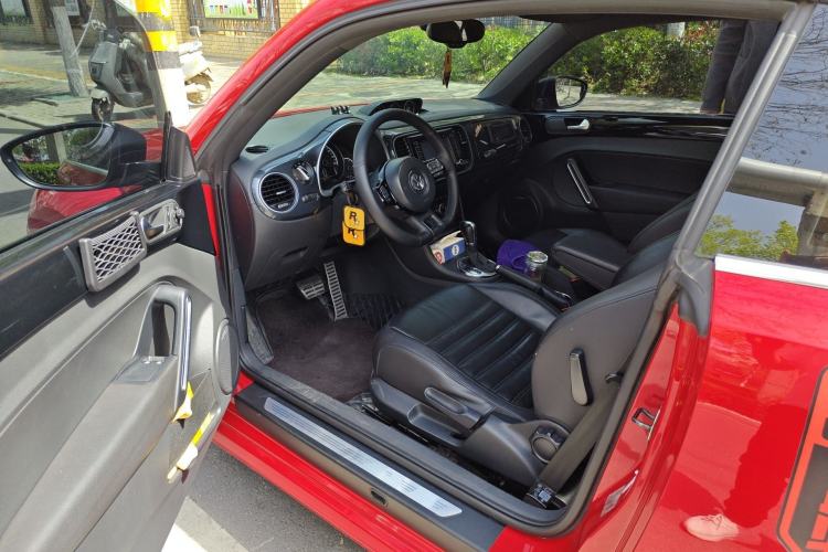 Used Volkswagen Beetle 2013 1.4TSI Luxury Model Driver Seat