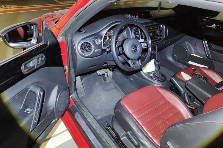 Used Volkswagen Beetle 2013 1.4TSI Luxury Model Driver Seat