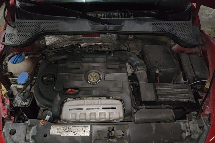 Used Volkswagen Beetle 2013 1.4 TSI Comfort Model Engine Bay