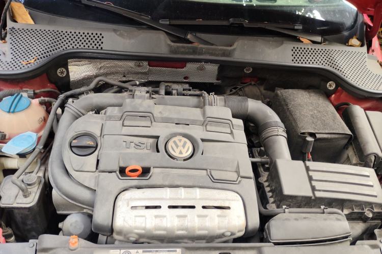 Used Volkswagen Beetle 2013 1.4 TSI Comfort Model Engine Bay