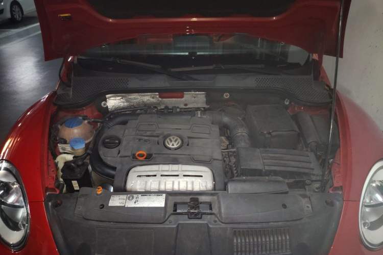 Used Volkswagen Beetle 2013 1.4TSI Luxury Model Engine Bay