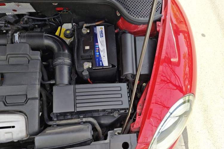 Used Volkswagen Beetle 2013 1.4TSI Luxury Model Engine Bay Left