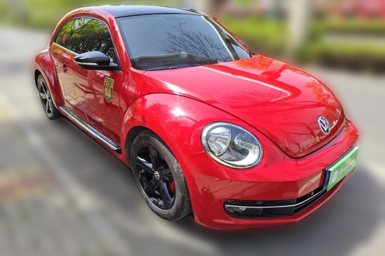 Used Volkswagen Beetle 2013 1.4TSI Luxury Model Front Right 45 Deg