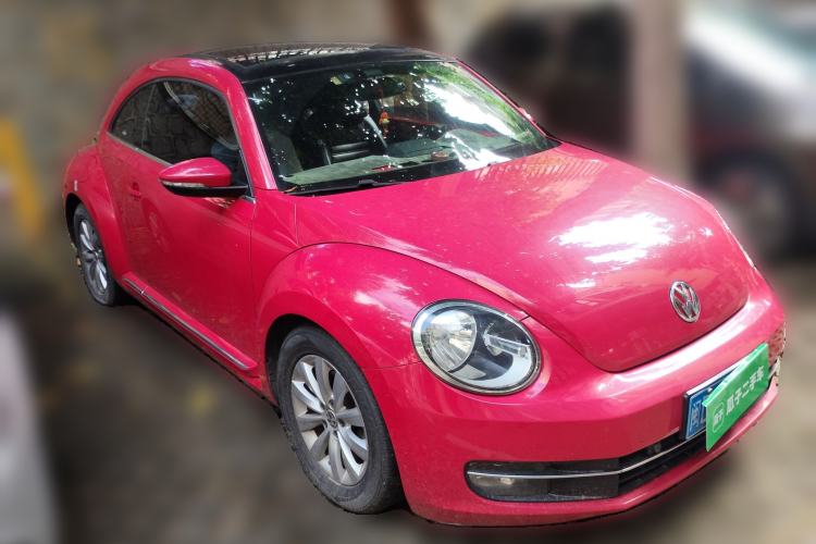 Used Volkswagen Beetle 2013 1.4 TSI Comfort Model Front Right 45 Deg