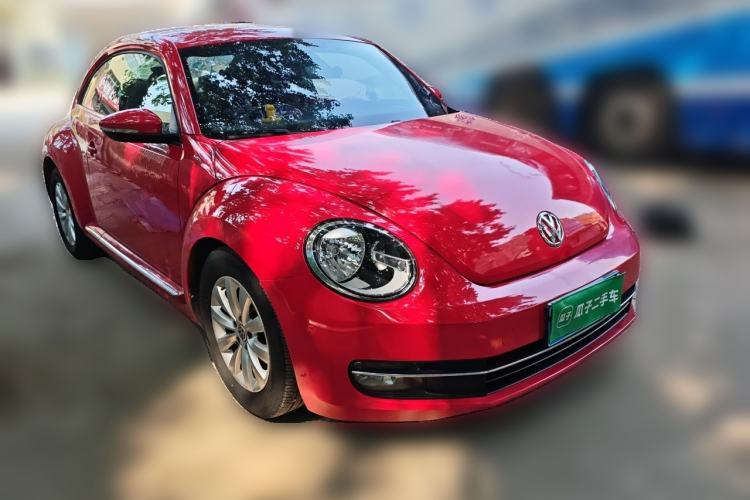 Used Volkswagen Beetle 2013 1.4TSI Fashion Edition Front Right 45 Deg