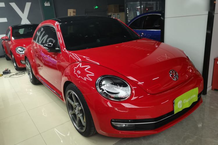 Used Volkswagen Beetle 2013 2.0 TSI Top-Trim Model Front Right 45 Deg