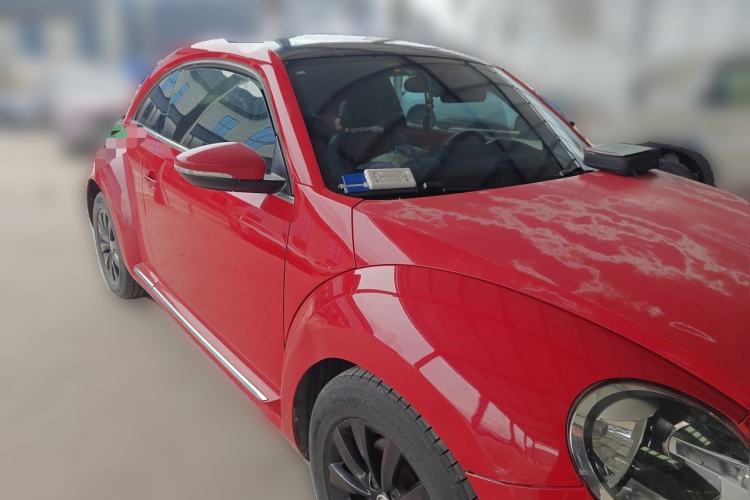 Used Volkswagen Beetle 2013 1.4TSI Fashion Edition Front Right 45 Deg