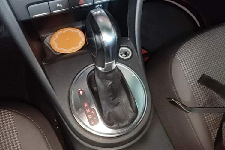 Used Volkswagen Beetle 2013 1.4TSI Fashion Edition Gear Lever