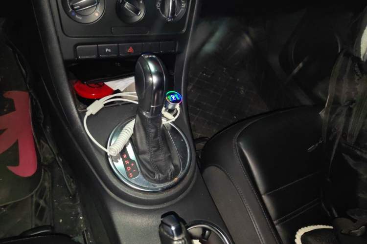 Used Volkswagen Beetle 2013 1.2TSI Comfort Model Gear Lever