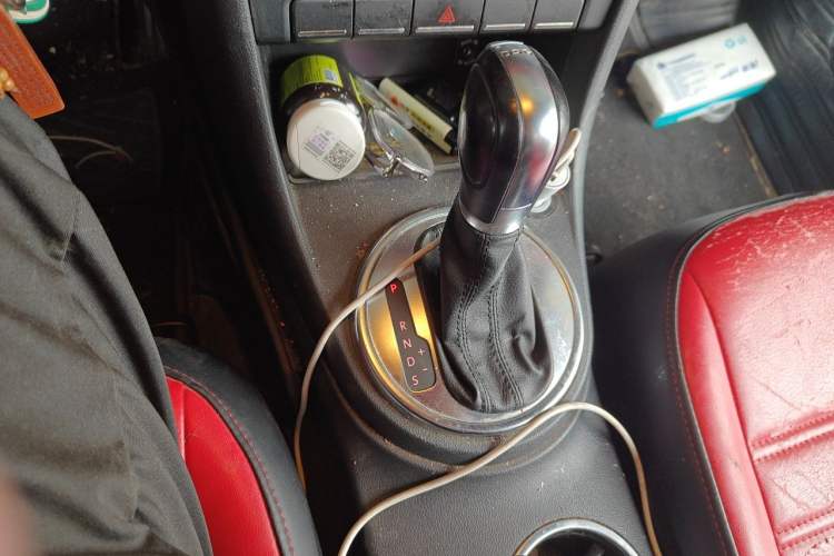 Used Volkswagen Beetle 2013 1.4TSI Fashion Edition Gear Lever