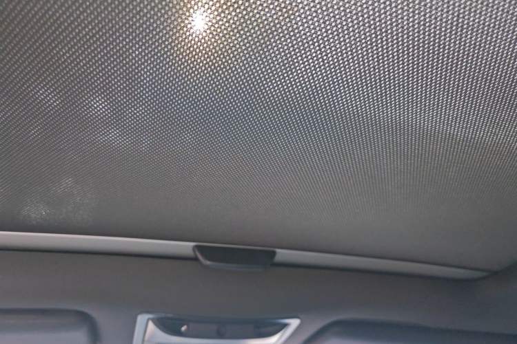 Used Volkswagen Beetle 2013 1.4TSI Luxury Model Headliner