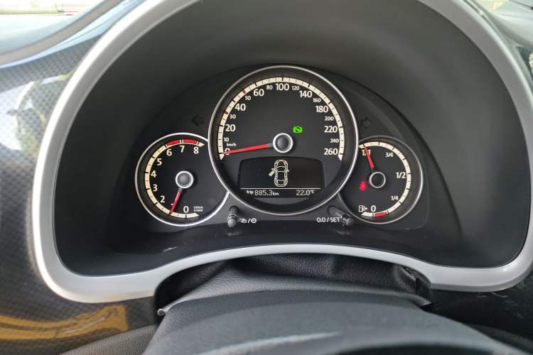 Used Volkswagen Beetle 2013 1.4TSI Luxury Model Instrument Cluster
