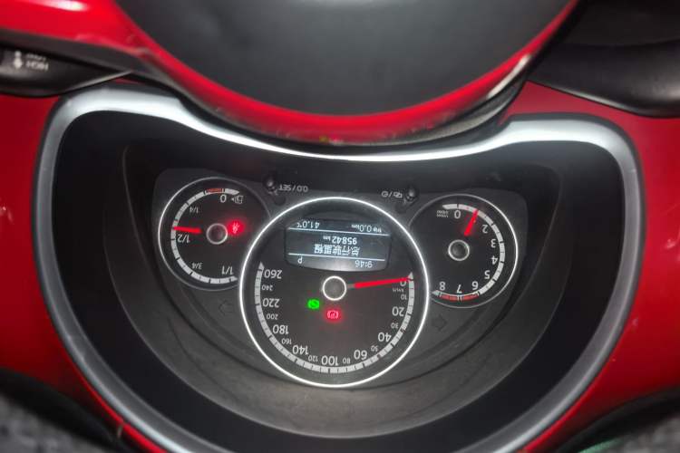 Used Volkswagen Beetle 2013 1.4TSI Fashion Edition Instrument Cluster