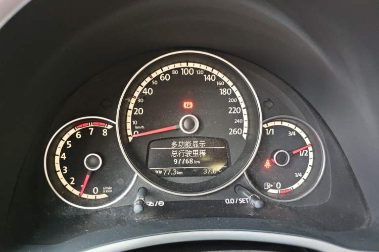 Used Volkswagen Beetle 2013 1.4TSI Fashion Edition Instrument Cluster