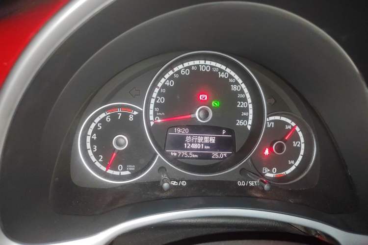 Used Volkswagen Beetle 2013 1.4TSI Fashion Edition Instrument Cluster