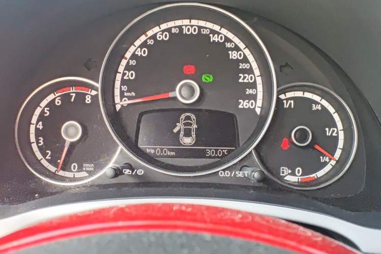 Used Volkswagen Beetle 2013 1.2TSI Comfort Model Instrument Cluster