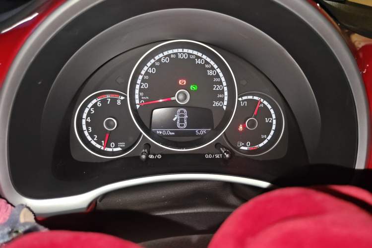 Used Volkswagen Beetle 2013 1.2TSI Fashion Edition Instrument Cluster