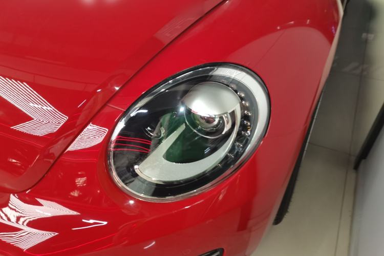 Used Volkswagen Beetle 2013 2.0 TSI Top-Trim Model Left Front Headlight