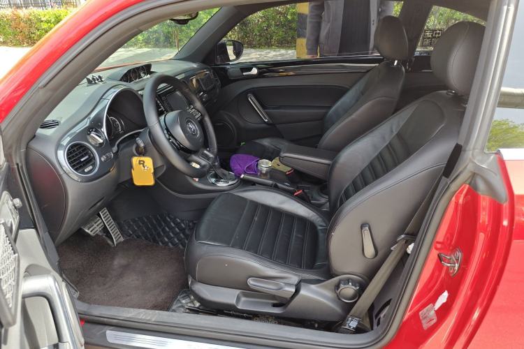 Used Volkswagen Beetle 2013 1.4TSI Luxury Model Left Front Seat