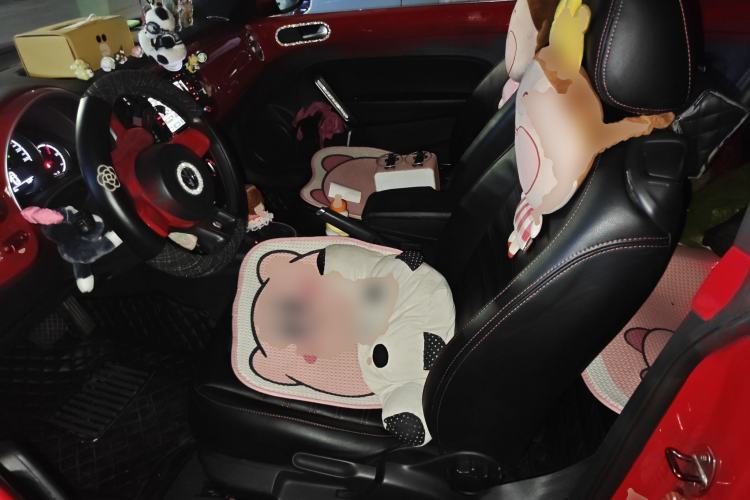 Used Volkswagen Beetle 2013 1.2TSI Fashion Edition Left Front Seat