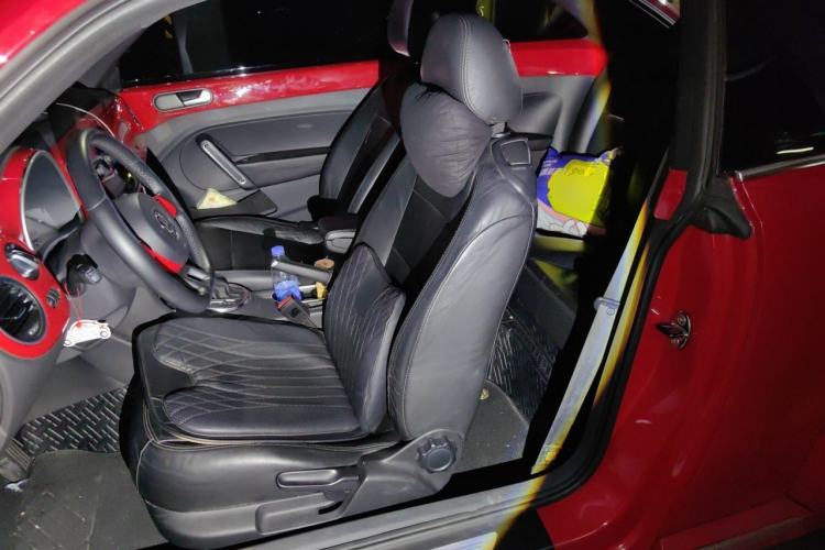 Used Volkswagen Beetle 2013 1.2TSI Fashion Edition Left Front Seat