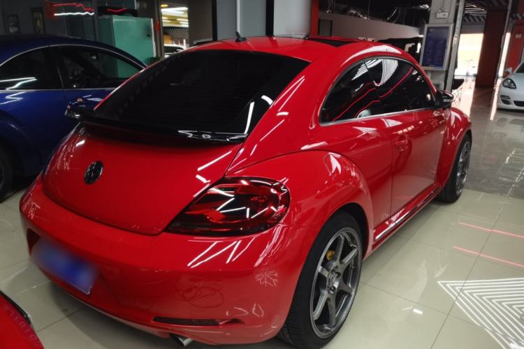 Used Volkswagen Beetle 2013 2.0 TSI Top-Trim Model Rear Right 45 Deg