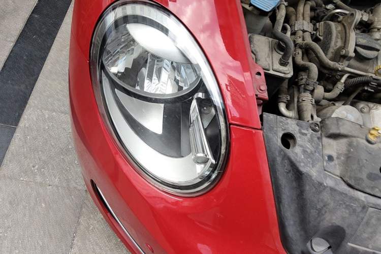 Used Volkswagen Beetle 2013 1.2TSI Fashion Edition Right Front Headlight