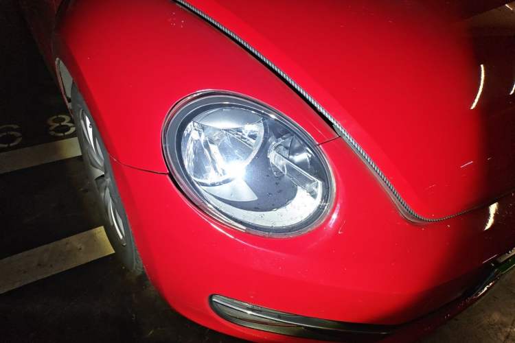 Used Volkswagen Beetle 2013 1.4 TSI Comfort Model Right Front Headlight