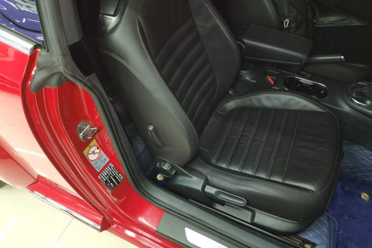Used Volkswagen Beetle 2013 2.0 TSI Top-Trim Model Right Front Seat