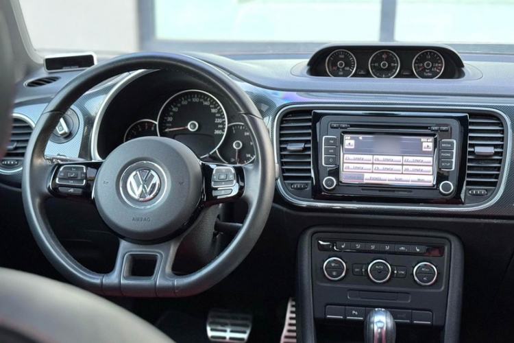 Used Volkswagen Beetle 2013 1.4TSI Luxury Model Right Front Seat