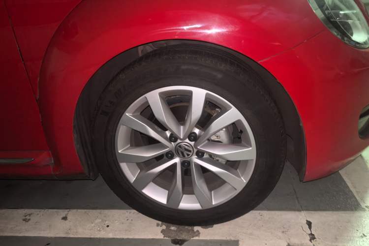 Used Volkswagen Beetle 2013 1.4TSI Fashion Edition Right Front Wheel Hub