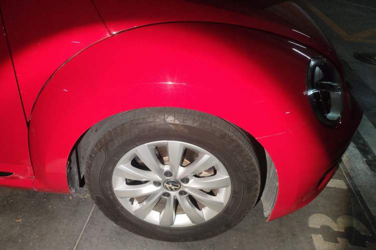 Used Volkswagen Beetle 2013 1.2TSI Fashion Edition Right Front Wheel Hub