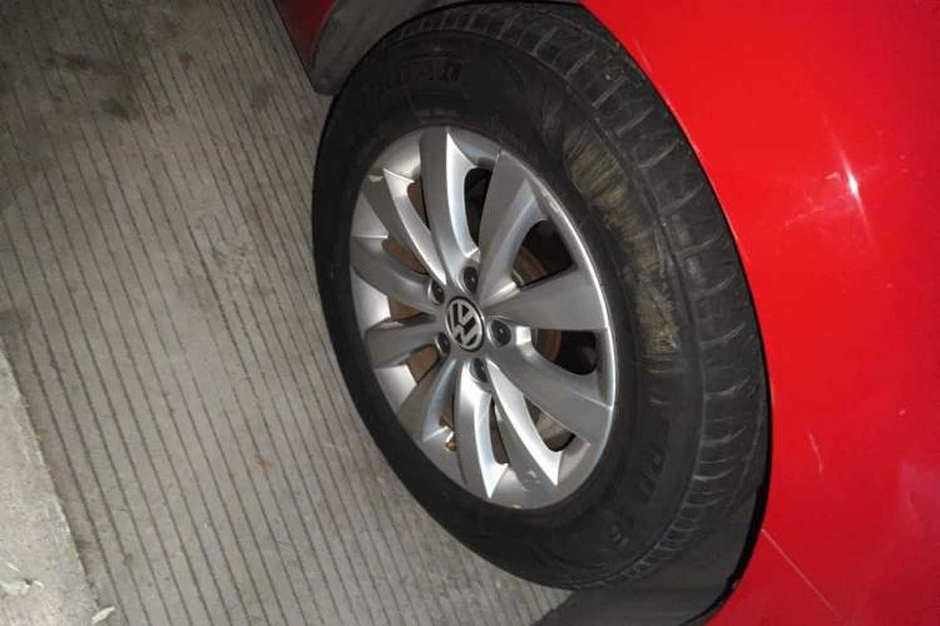 Used Volkswagen Beetle 2013 1.2TSI Fashion Edition Right Front Wheel Hub