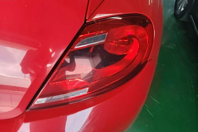 Used Volkswagen Beetle 2013 1.4TSI Fashion Edition Right Rear Taillight