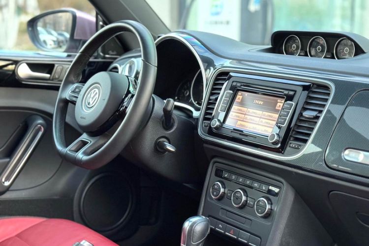 Used Volkswagen Beetle 2013 1.4TSI Luxury Model Roof