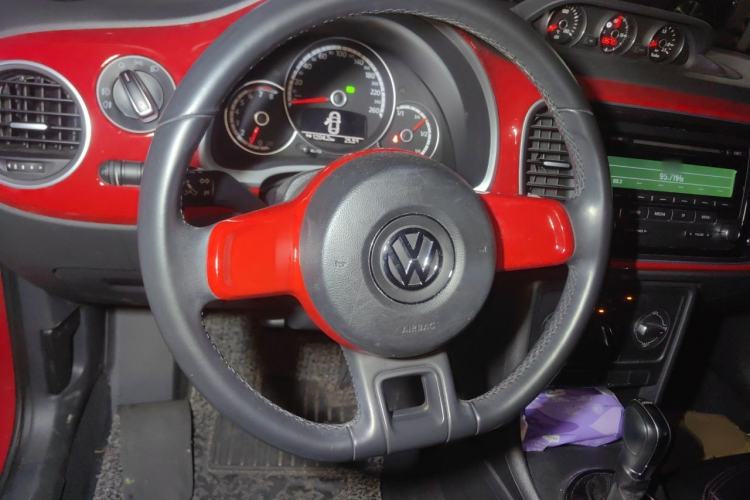 Used Volkswagen Beetle 2013 1.4TSI Fashion Edition Steering Wheel