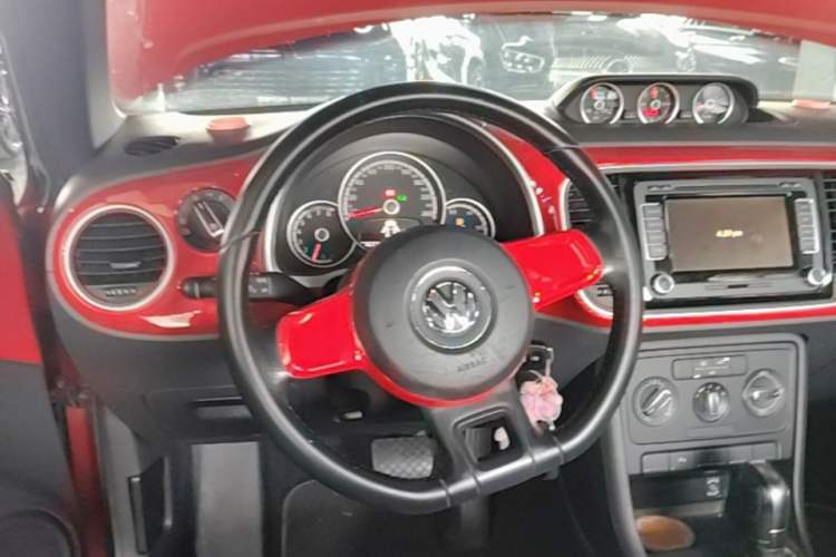 Used Volkswagen Beetle 2013 1.4TSI Fashion Edition Steering Wheel