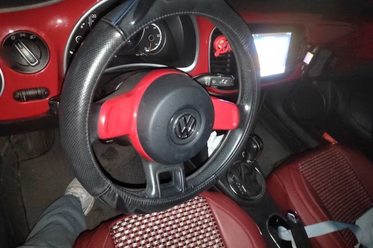 Used Volkswagen Beetle 2013 1.4TSI Fashion Edition Steering Wheel
