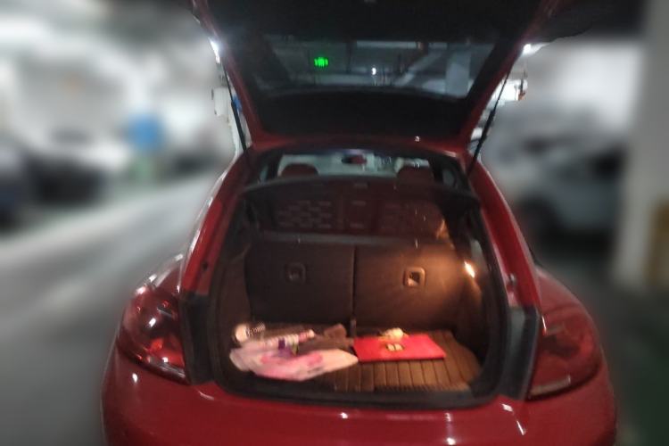 Used Volkswagen Beetle 2013 1.4TSI Fashion Edition Trunk