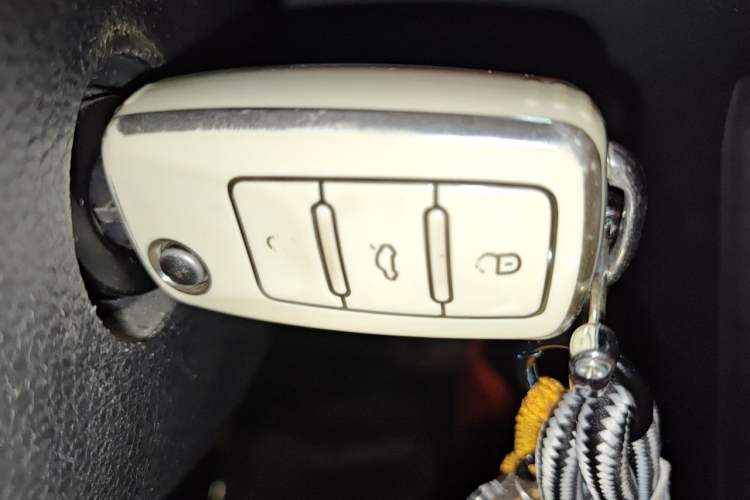 Used Volkswagen Beetle 2013 1.4 TSI Comfort Model Vehicle Key