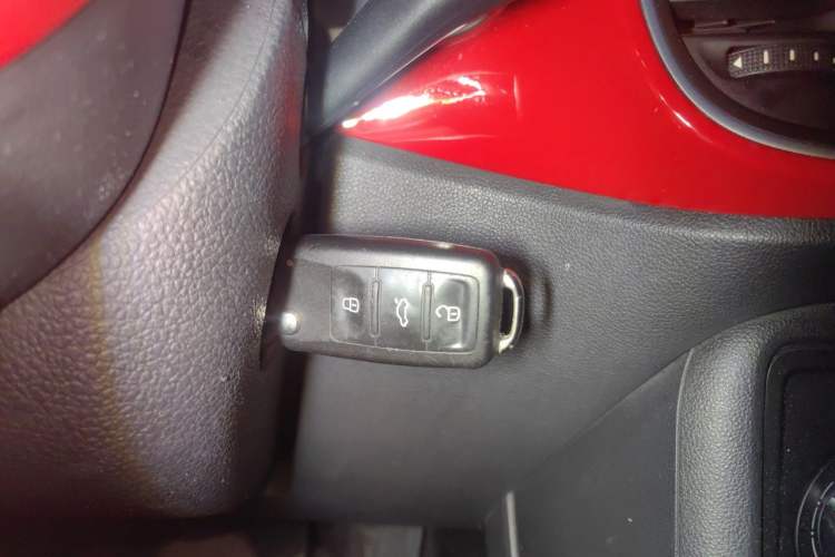 Used Volkswagen Beetle 2013 1.4TSI Fashion Edition Vehicle Key