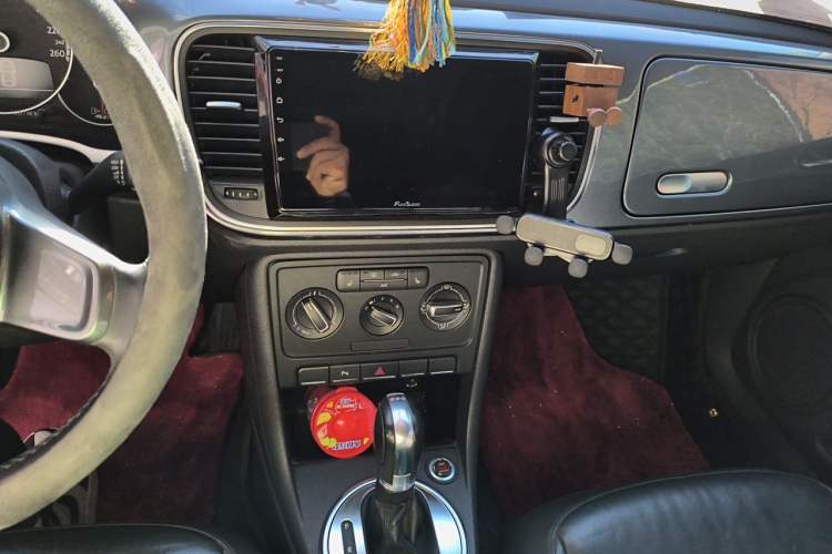 Used Volkswagen Beetle 2013 1.2TSI Comfort Model Audio And AC Panel